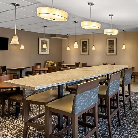 Surestay Hotel By Best Western Seatac Airport North-2