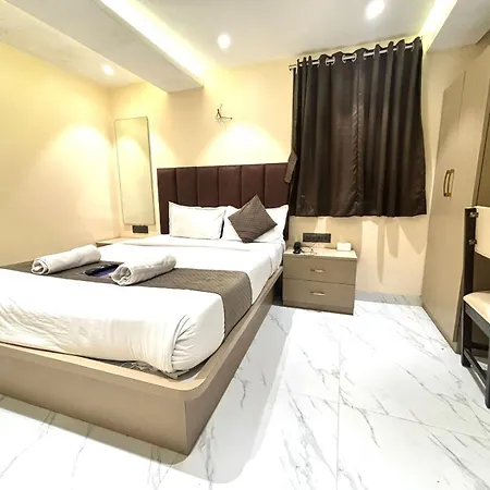 Hotel Dolphin Residency-3