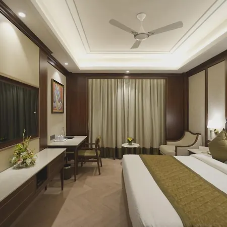 Chanakya Bnr Hotel-2