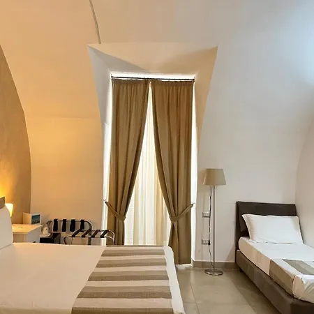 Chiaia Suites-3