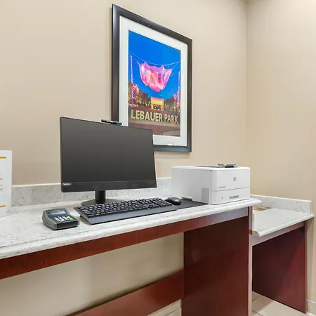 Comfort Suites Greensboro-High Point-3