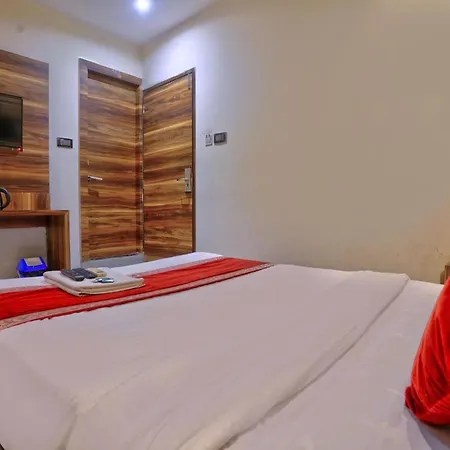 Meriton Buisness Hotel Mumbai International Airport T-2-2