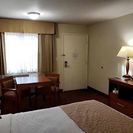 Airport Inn-3