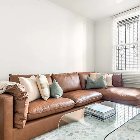Sydney Terrace In Historic Surry Hills-3