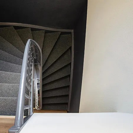 Easyhotel Zuerich City Main Station-2