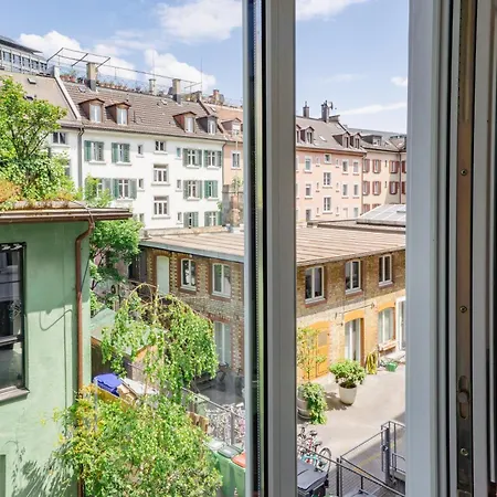 Easyhotel Zuerich City Centre-2