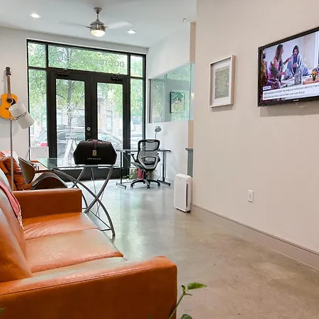 Sentral East Austin At 1614 E Sixth-3