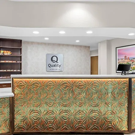 Quality Inn & Suites Sunport Airport Albuquerque-3