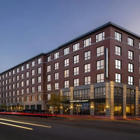 Courtyard By Marriott Portland Downtown/Waterfront-3