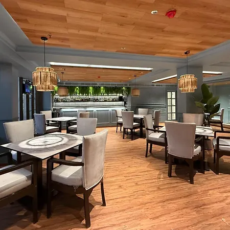 Hotel O2 Vip-3
