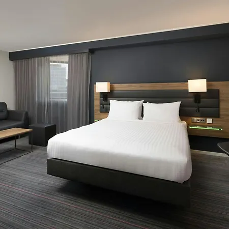 Moxy London Stratford-2