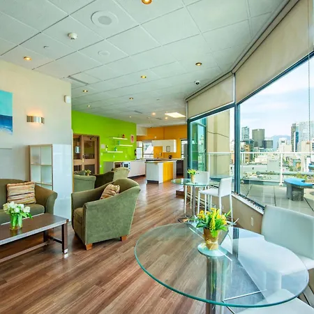 Grand Park Hotel & Suites Downtown Vancouver, An Ascend Collection Hotel-3