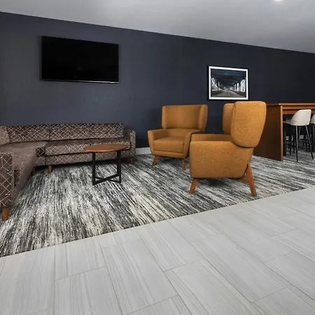 Four Points By Sheraton Kansas City Airport-3