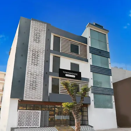 Super Townhouse Shaheed Path Near Ambedkar University Formerly Kings Paradise-2