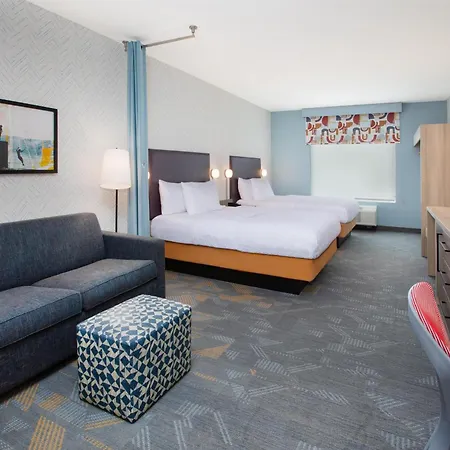 Home2 Suites By Hilton Traverse City-3