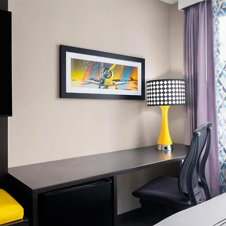 Glo Best Western Bronx Nyc-2