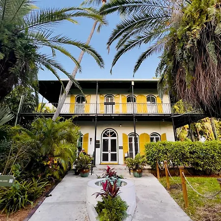 Golden Nugget At Scarlet Mango Inn Key West-2