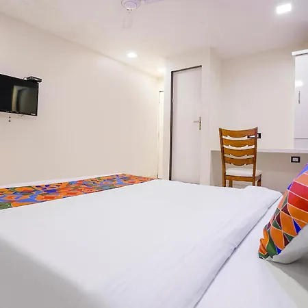 Fabhotel Golden Star-2
