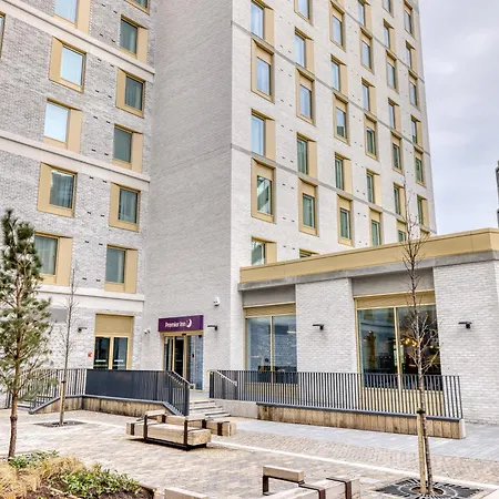 Premier Inn Dublin City North Docklands-3
