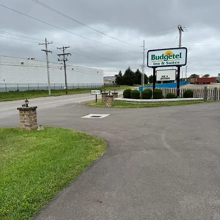Budgetel Inn & Suites-2