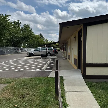 Budgetel Inn & Suites-3