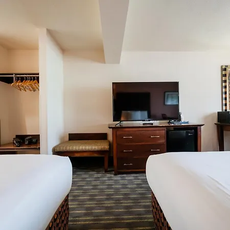 District Hotel By Oyo Portland Convention Center-3
