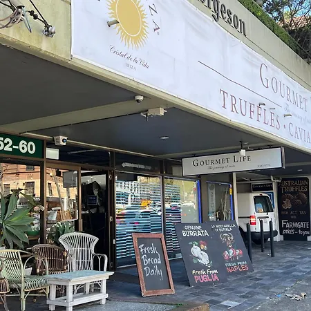 Edgecliff Lodge Motel-2