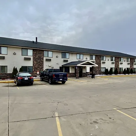 American Inn Cedar Rapids South-2