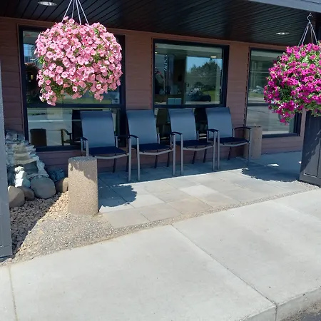 Days Inn & Suites By Wyndham Duluth By The Mall-2