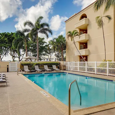 Courtyard By Marriott Fort Lauderdale North/Cypress Creek-3
