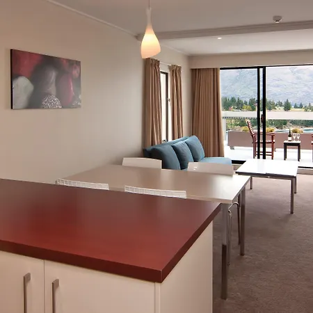 Copthorne Hotel & Apartments Queenstown Lakeview-3
