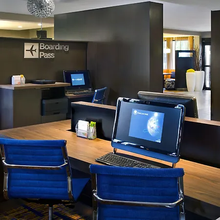 Courtyard By Marriott Hartford Windsor Airport-2