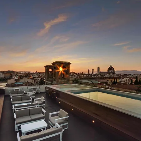 Plaza Hotel Lucchesi-3