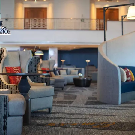 Renaissance Concourse Atlanta Airport Hotel-3