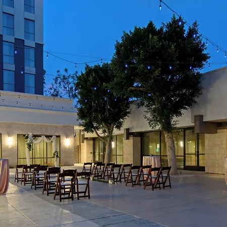 Holiday Inn Long Beach - Airport By Ihg-3