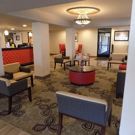 Ramada By Wyndham Burbank Airport-3