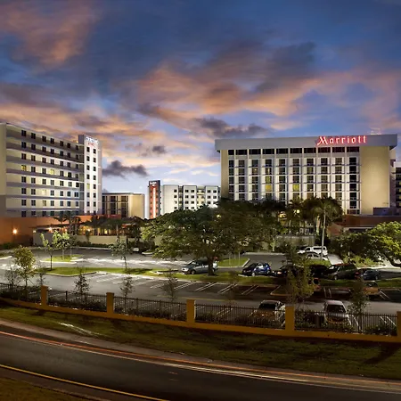 Courtyard By Marriott Miami Airport-3