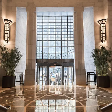 Four Seasons Hotel New York-2