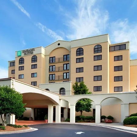 Embassy Suites By Hilton Greensboro Airport-3