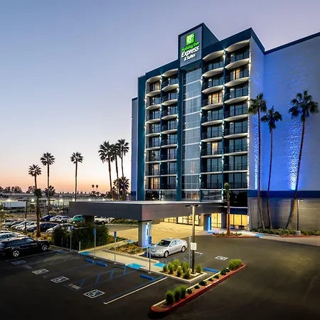 Holiday Inn Express & Suites Santa Ana - Orange County By Ihg-2