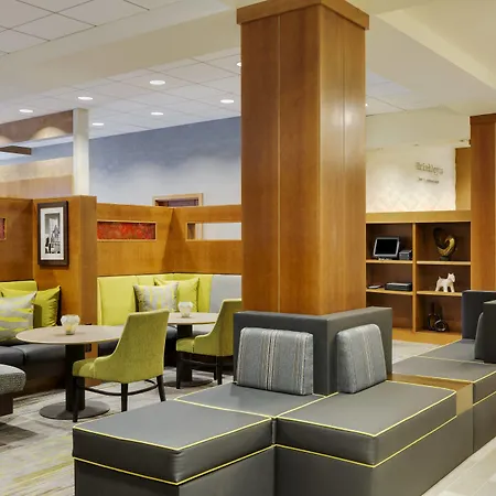 Courtyard By Marriott Boston Logan Airport-3