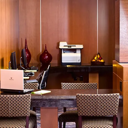 Courtyard By Marriott Boston Logan Airport-2