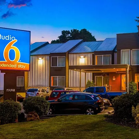 Studio 6-Portland, Or-2
