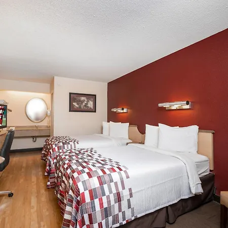 Red Roof Inn Louisville Expo Airport-3