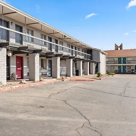 Days Inn By Wyndham Albuquerque Northeast-3