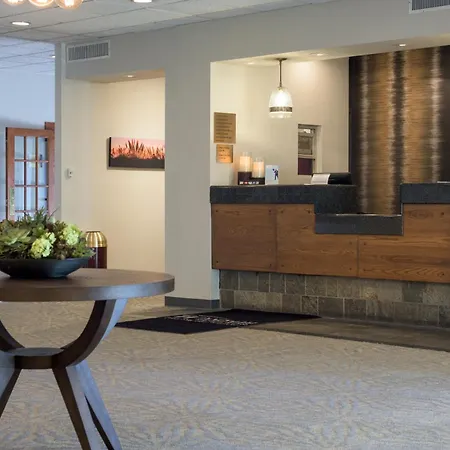 Ramada By Wyndham Boise-3