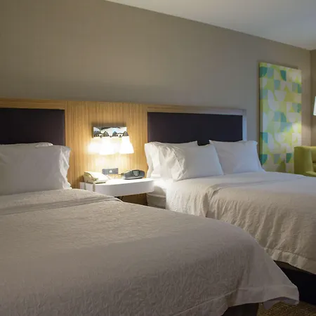 Hampton Inn Boise - Airport-3