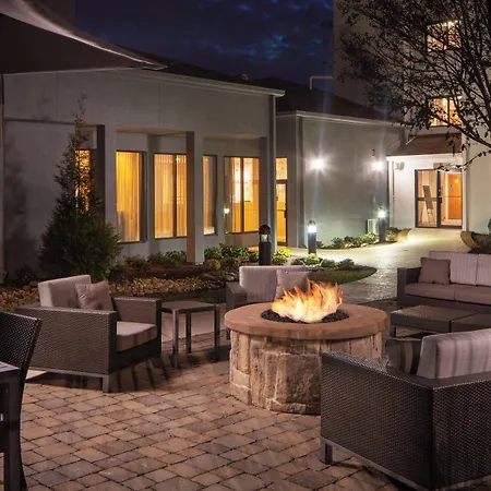 Courtyard By Marriott Nashville Airport-3