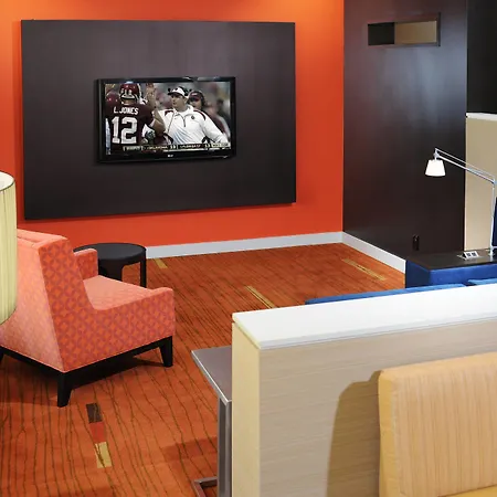 Courtyard By Marriott Oklahoma City Airport-3