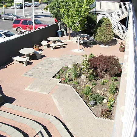 Travelodge By Wyndham Kamloops-2